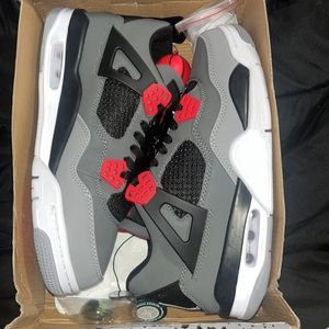BRAND NEW!! Jordan Infrared 4’s